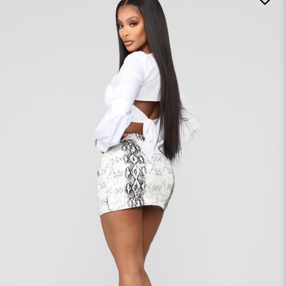 Mini skirt - Picture 3 of 3